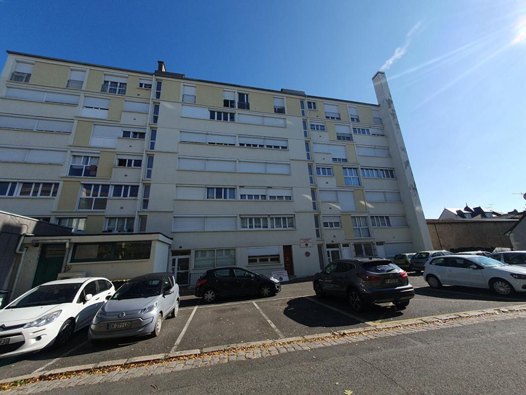 BOURGES Appartement Bourges 4 pièce(s) 68 m2 8