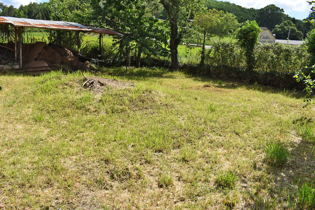AUBAS corps de ferme Aubas 5 pièce(s) 95 m2 12