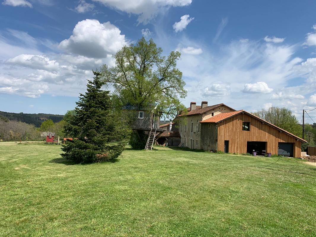 JAURE Maison Jaure 13 pièce(s) 380 m2 18