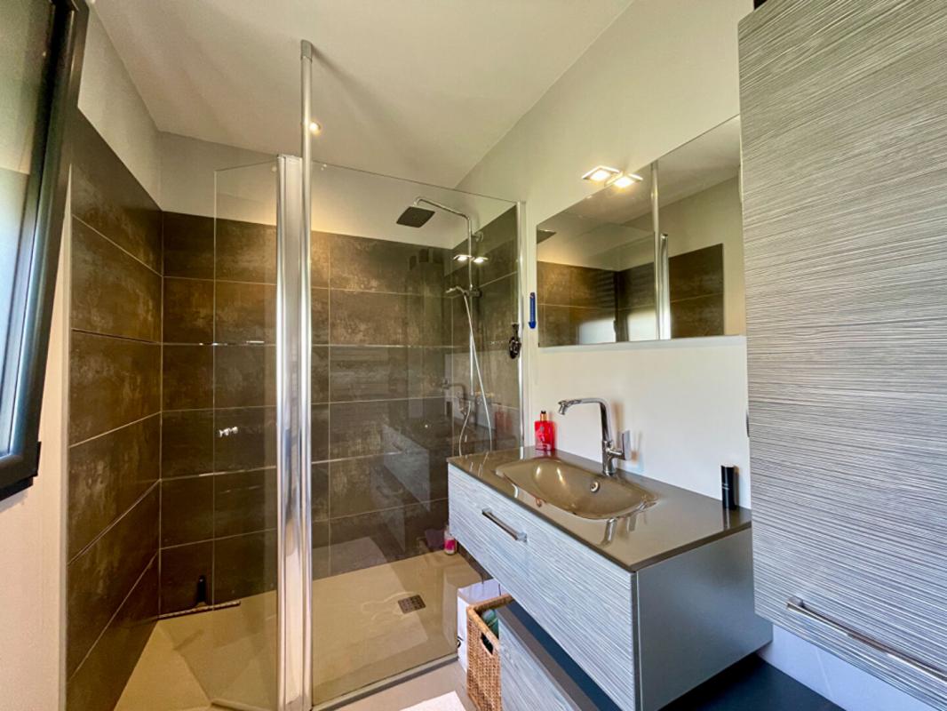 BOURGNEUF Maison plain-pied 4 ch - 201 m² / Piscine / Bourgneuf / La Rochelle 10