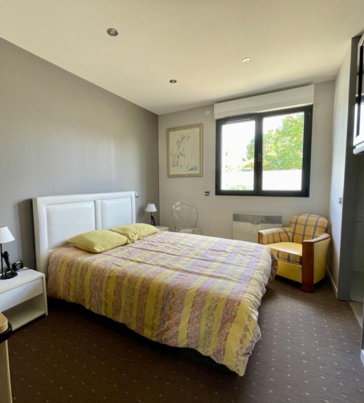 BOURGNEUF Maison plain-pied 4 ch - 201 m² / Piscine / Bourgneuf / La Rochelle 13