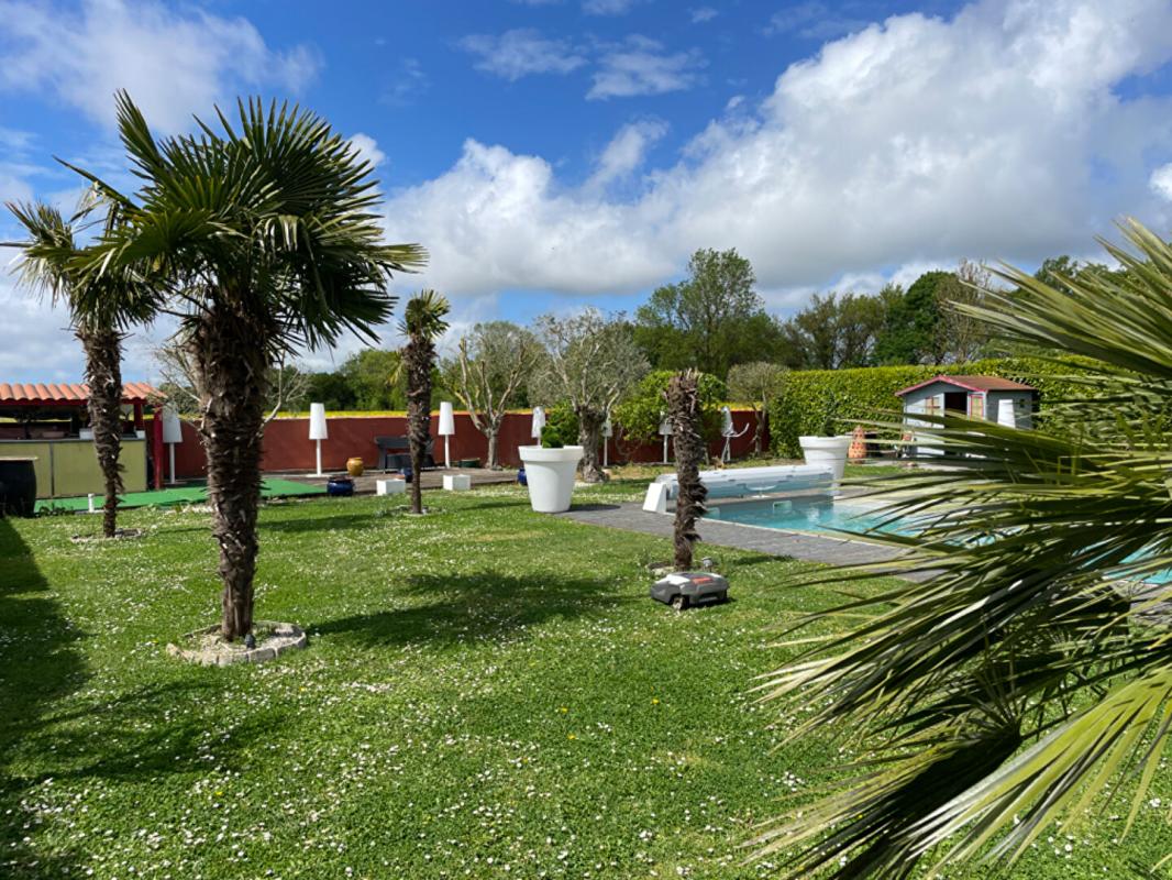 BOURGNEUF Maison plain-pied 4 ch - 201 m² / Piscine / Bourgneuf / La Rochelle 9