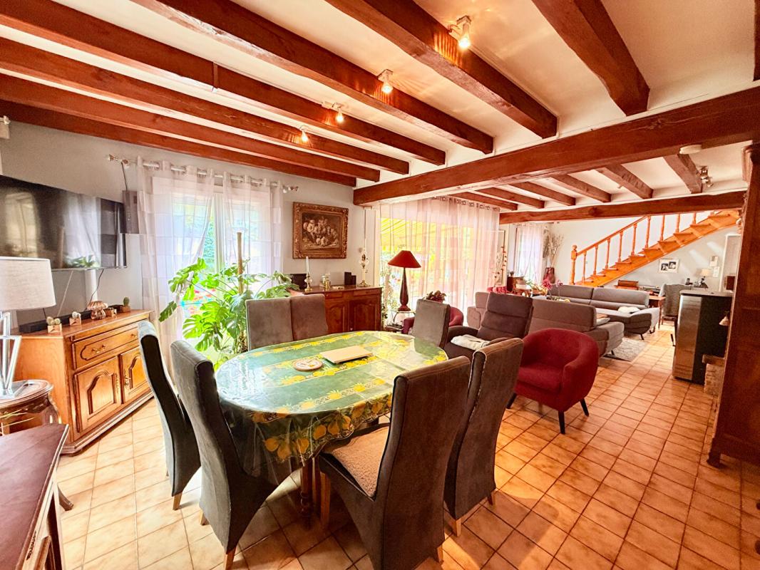JOIGNY Maison de caractère 250 m² , 10 pièces sur Terrain 1000 m² à Joigny 7