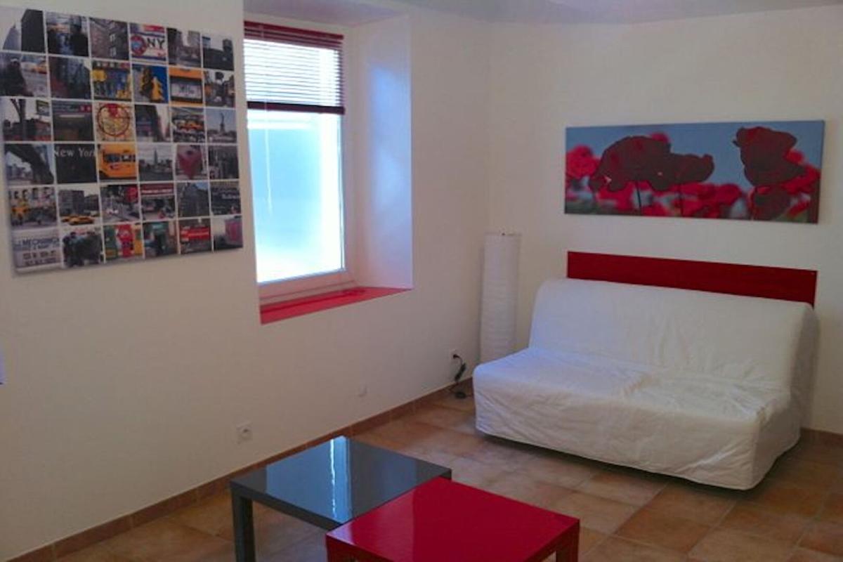 MARSEILLE-11E-ARRONDISSEMENT STUDIO DE 21.82 M2 À PROXIMITÉ DU LYCÉ DE LA FORBINE 6