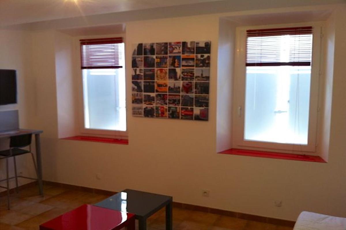MARSEILLE-11E-ARRONDISSEMENT STUDIO DE 21.82 M2 À PROXIMITÉ DU LYCÉ DE LA FORBINE 8