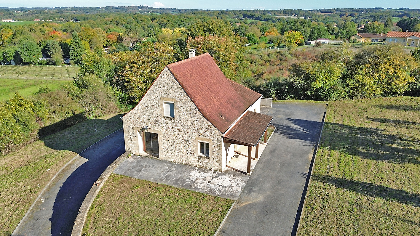 SAINT-GENIES Maison Saint Genies 4 pièce(s) 103 m2 1