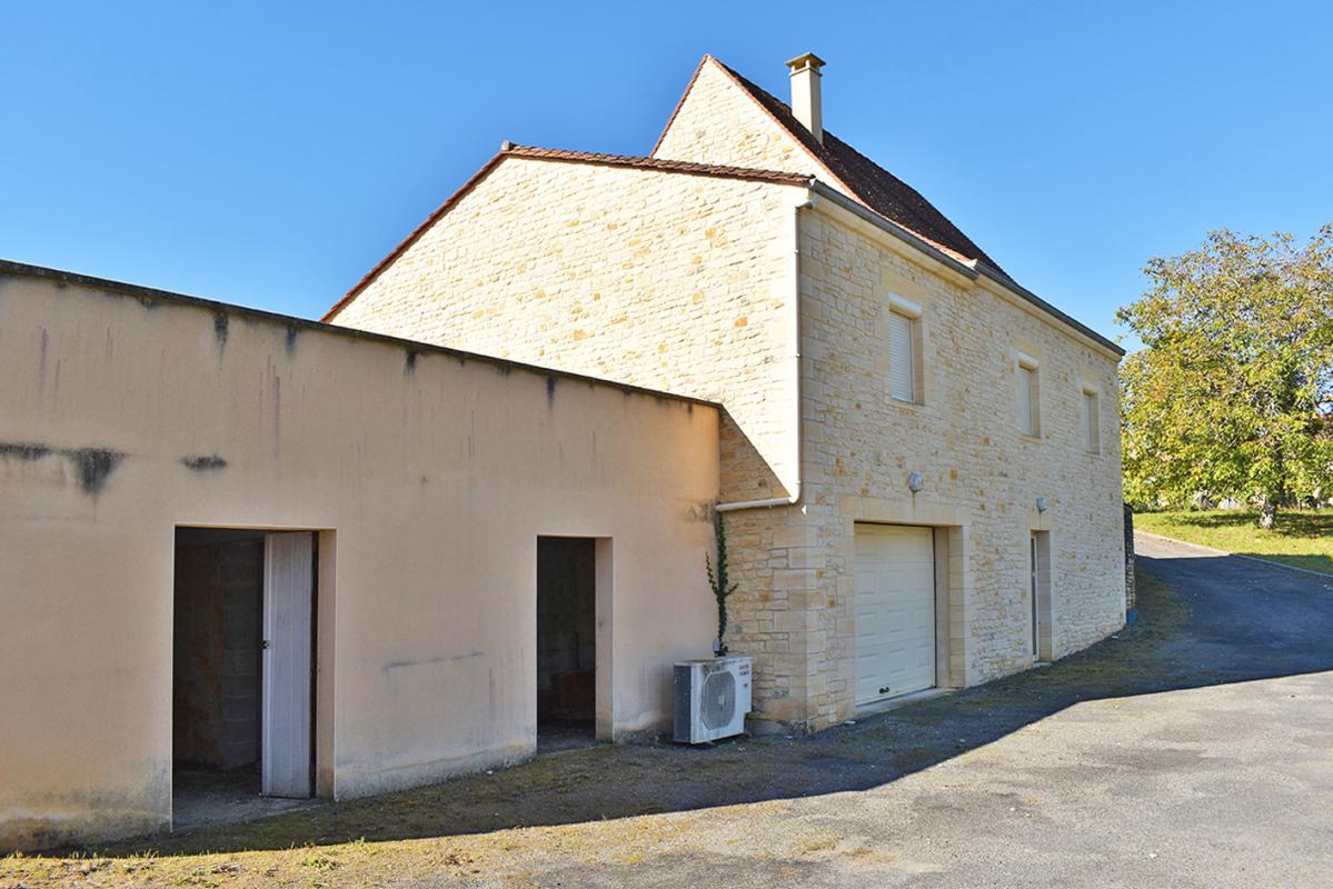 SAINT-GENIES Maison Saint Genies 4 pièce(s) 103 m2 6