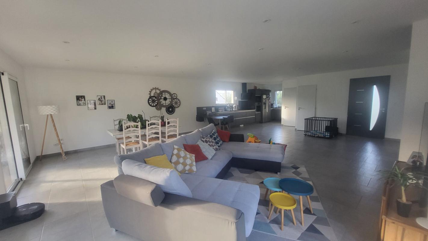ROUSSENNAC Maison Roussennac 5 pièce(s) 146 m2 3