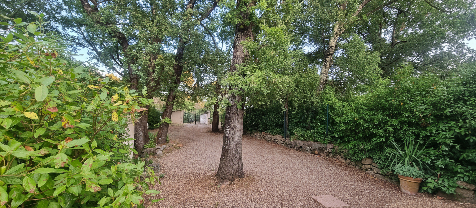 DRAGUIGNAN Villa individuelle 3/4p 80m2 Piscine 1230m2 Jardin 10