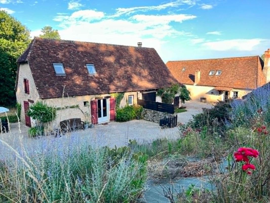BASSILLAC Maison et gîte indépendant 253 m2 1