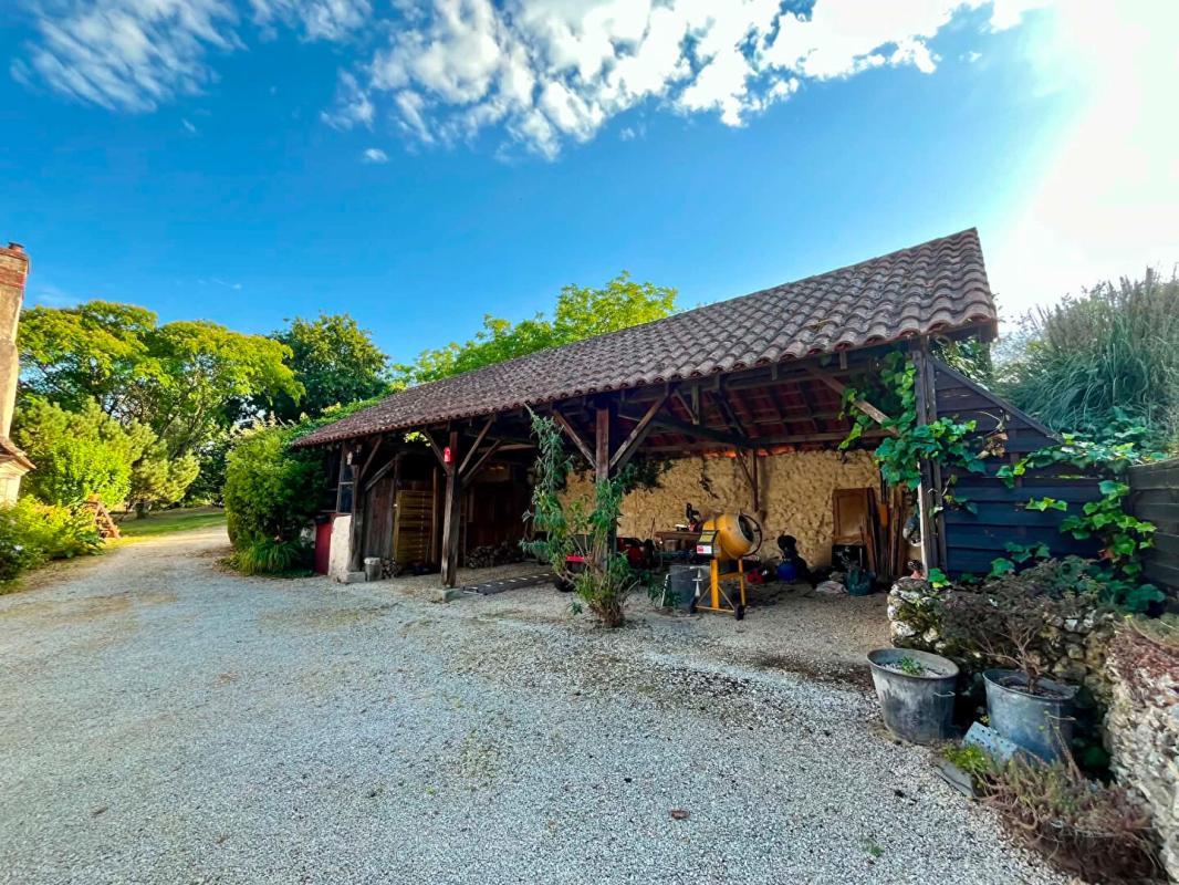 BASSILLAC Maison et gîte indépendant 253 m2 4