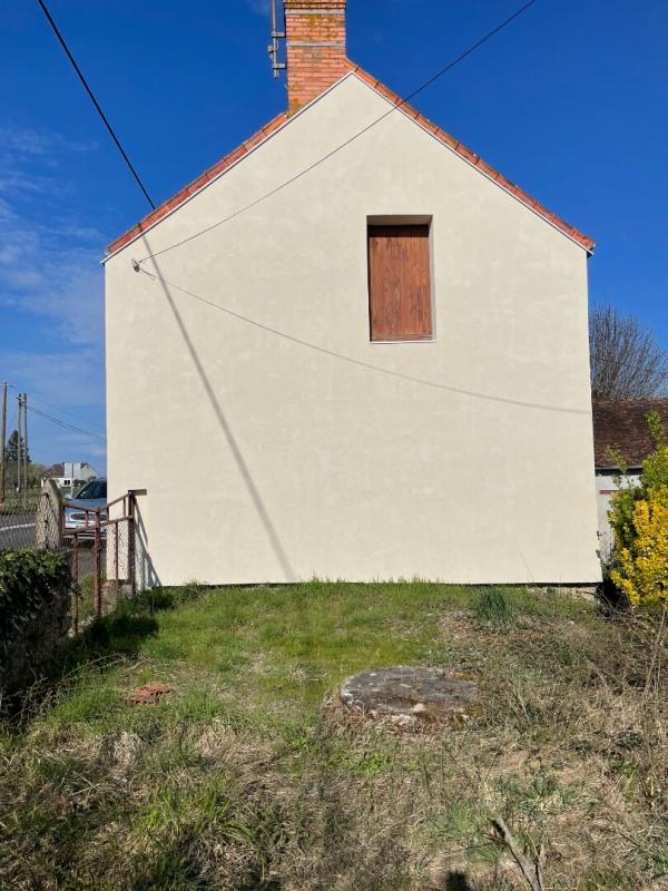 CHAMPILLET Charmante maison à fort potentiel à Champillet Laissez parler vos envies ! 2