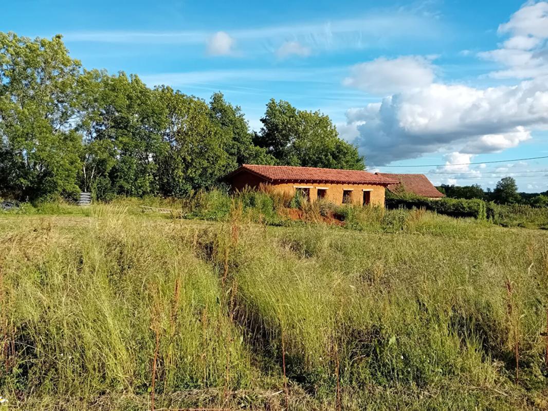 BEAUREGARD Maison terrain 3Ha permis de construire 1