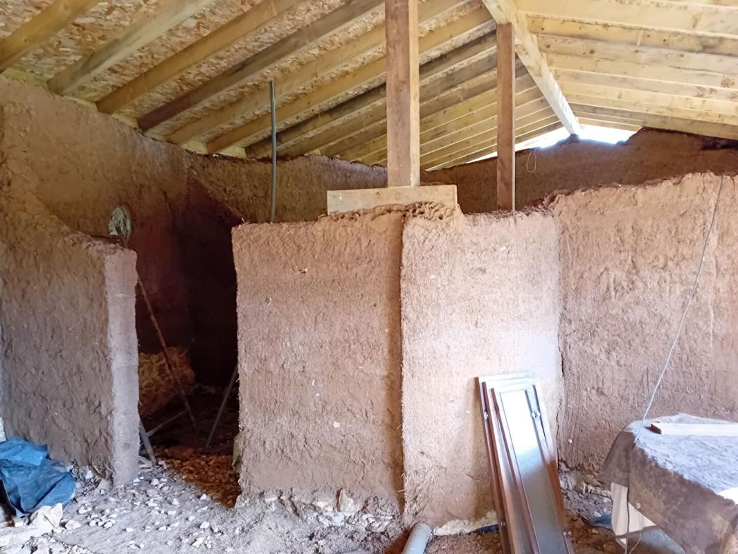 BEAUREGARD Maison terrain 3Ha permis de construire 12
