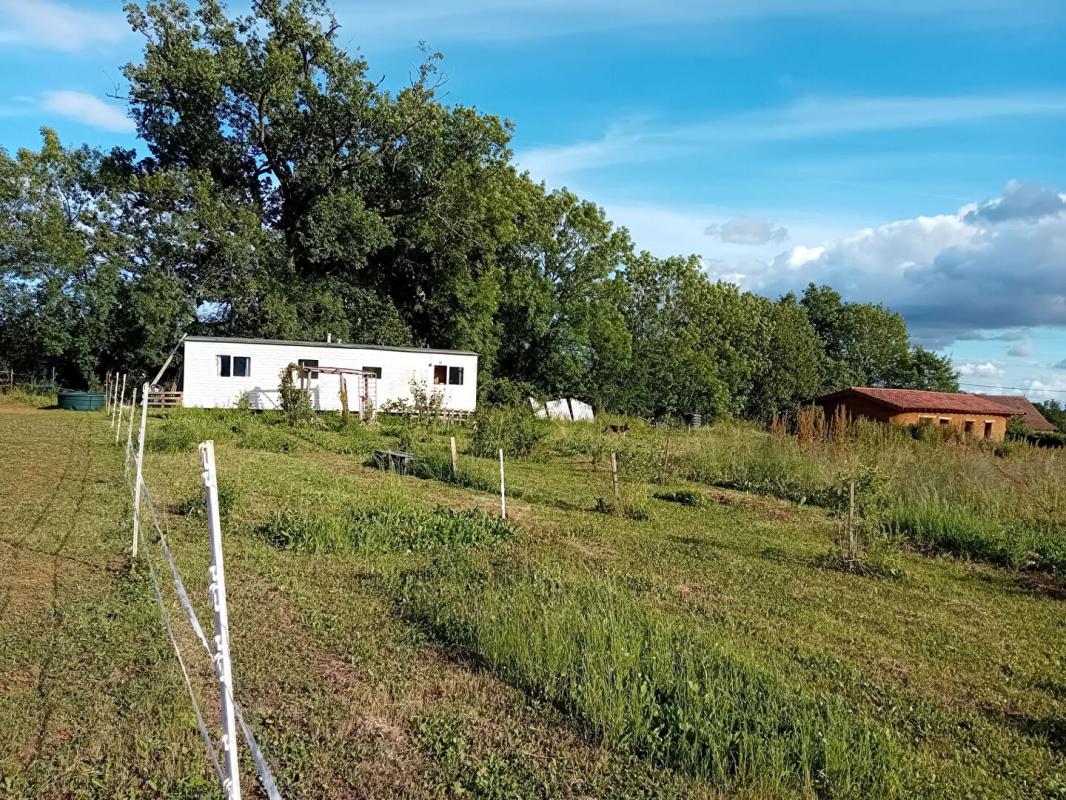 BEAUREGARD Maison terrain 3Ha permis de construire 17