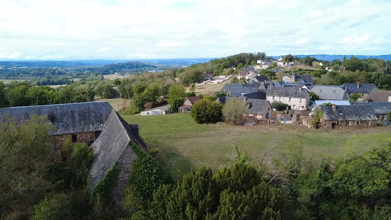 USSAC Charmante et grande propriété en pierre à rénovée avec terrain constructible 1