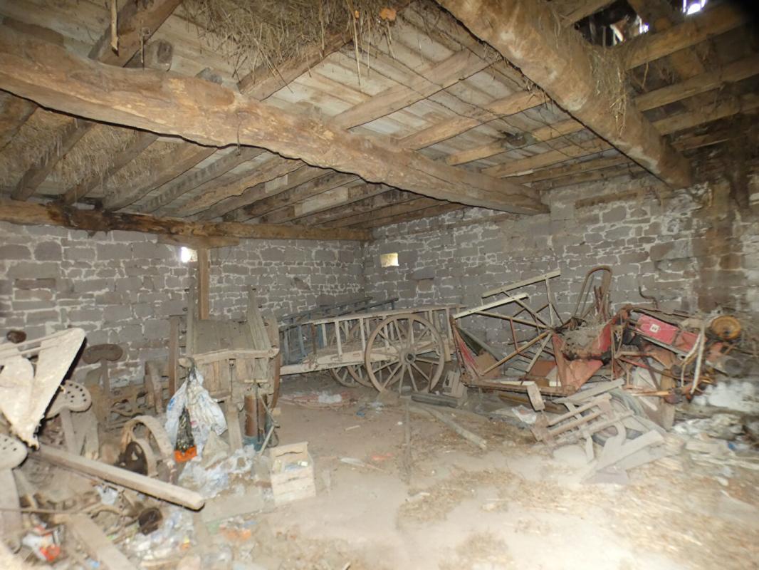 USSAC Charmante et grande propriété en pierre à rénovée avec terrain constructible 14