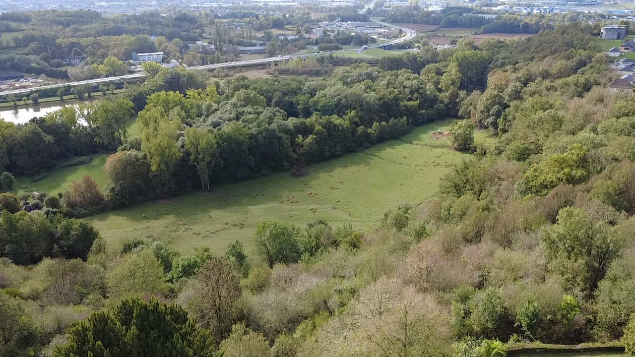 USSAC Charmante et grande propriété en pierre à rénovée avec terrain constructible 18