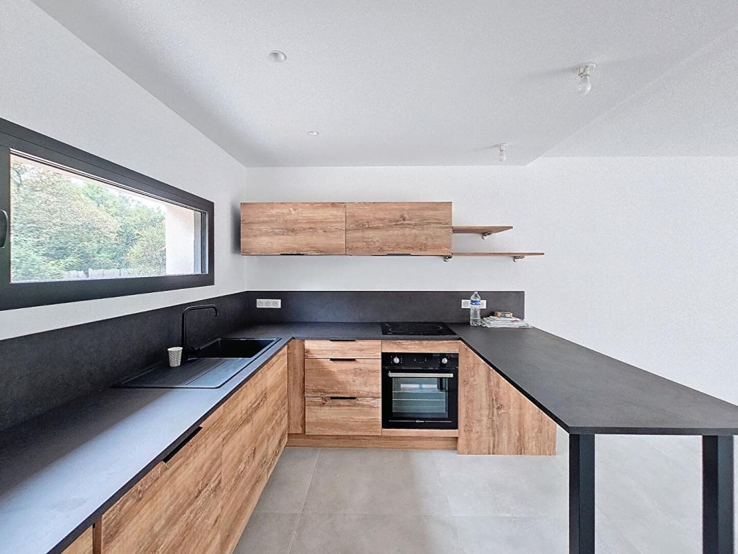 SAINT-CEZAIRE-SUR-SIAGNE Maison  NEUVE 4 pièces 117 m2 avec jardin et places de stationnement 11