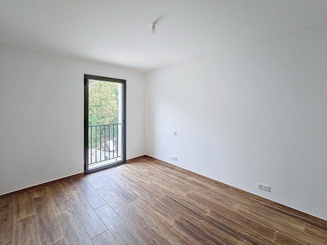 SAINT-CEZAIRE-SUR-SIAGNE Maison  NEUVE 4 pièces 117 m2 avec jardin et places de stationnement 14