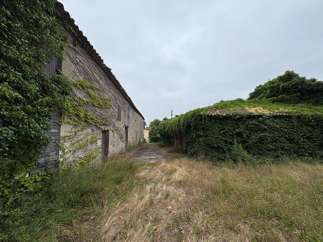 SOUSSAC Propriété d'Exception : Le charme néo-classique proche de Sauveterre de Guyenne 9