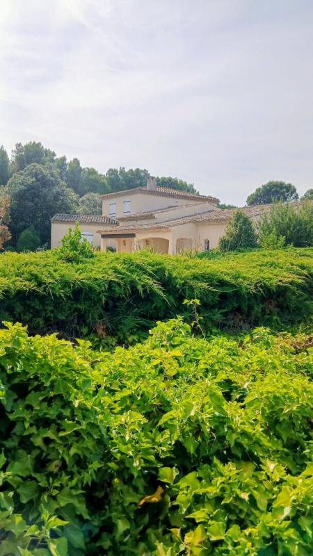 BEZIERS Maison d'exception 196 m² à Béziers, écrin méditerranéen, quatre chambres, grand séjoour salon salle à manger de 67 m& 5