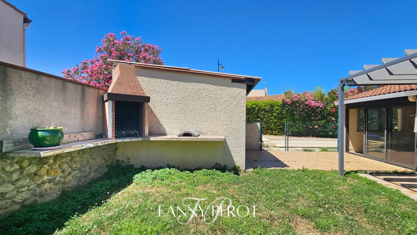 BOMPAS Maison 3 faces de plus de 100m² sur 440m² de terrain avec piscine 15