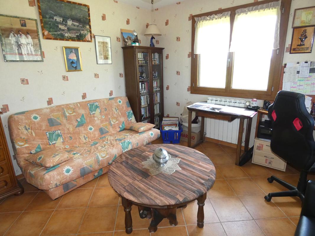 BOISSEUILH Maison 150 m2 habitables / 3 chambres / grange 154m² / terrain 9357m² 16