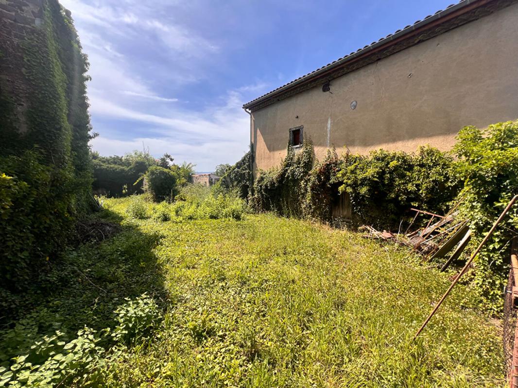ENNEZAT Maison à RENOVER avec jardin 8