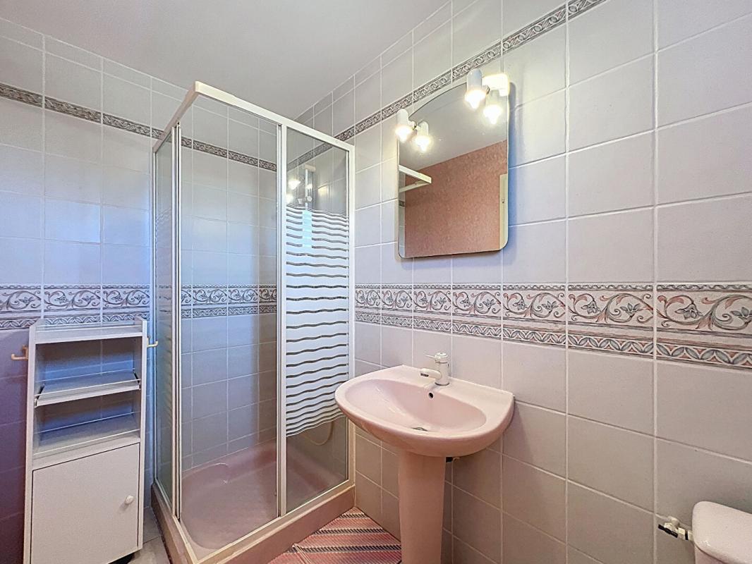LE THORONET Au Thoronet Villa 5 pièce(s) de 114 m2, 3 chambres, terrain de 1500m², garage, piscine 18