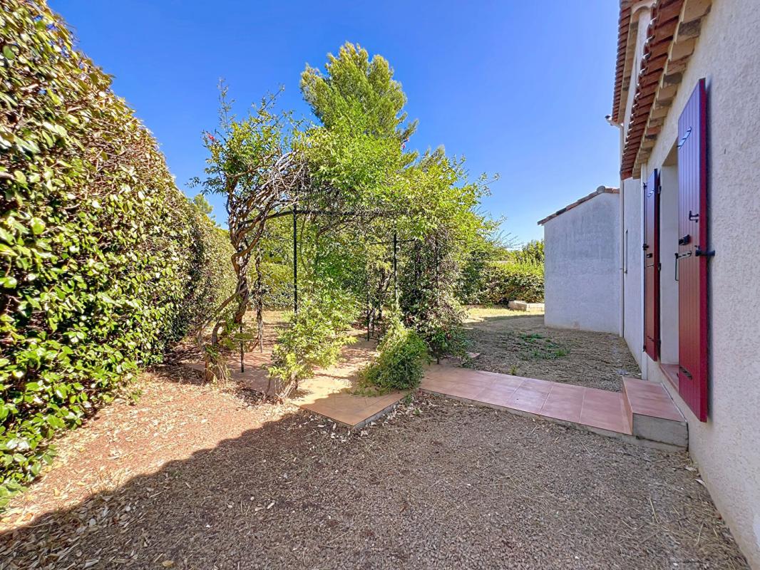 LE THORONET Au Thoronet Villa 5 pièce(s) de 114 m2, 3 chambres, terrain de 1500m², garage, piscine 8