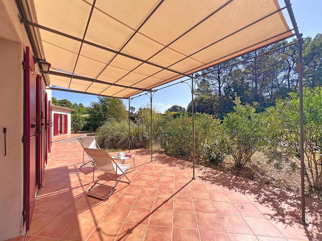 LE THORONET Au Thoronet Villa 5 pièce(s) de 114 m2, 3 chambres, terrain de 1500m², garage, piscine 9