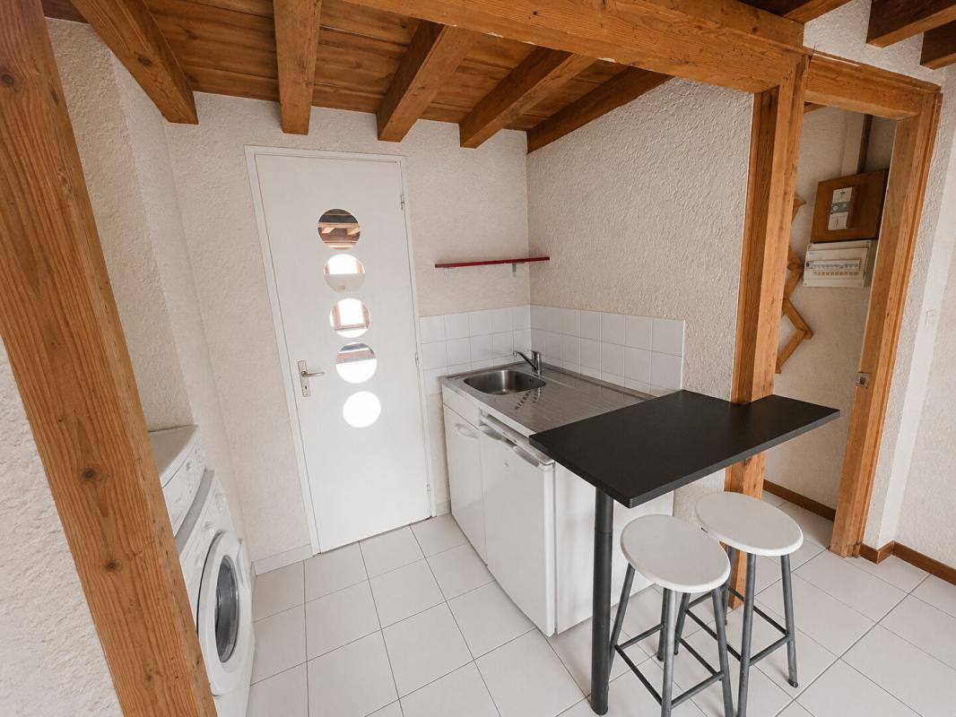 LYON-9E-ARRONDISSEMENT Studio 19m2 2