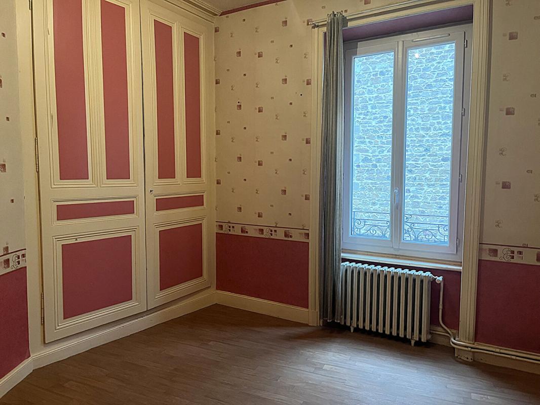 NERONDE Immeuble de 270 m² avec local commercial 15