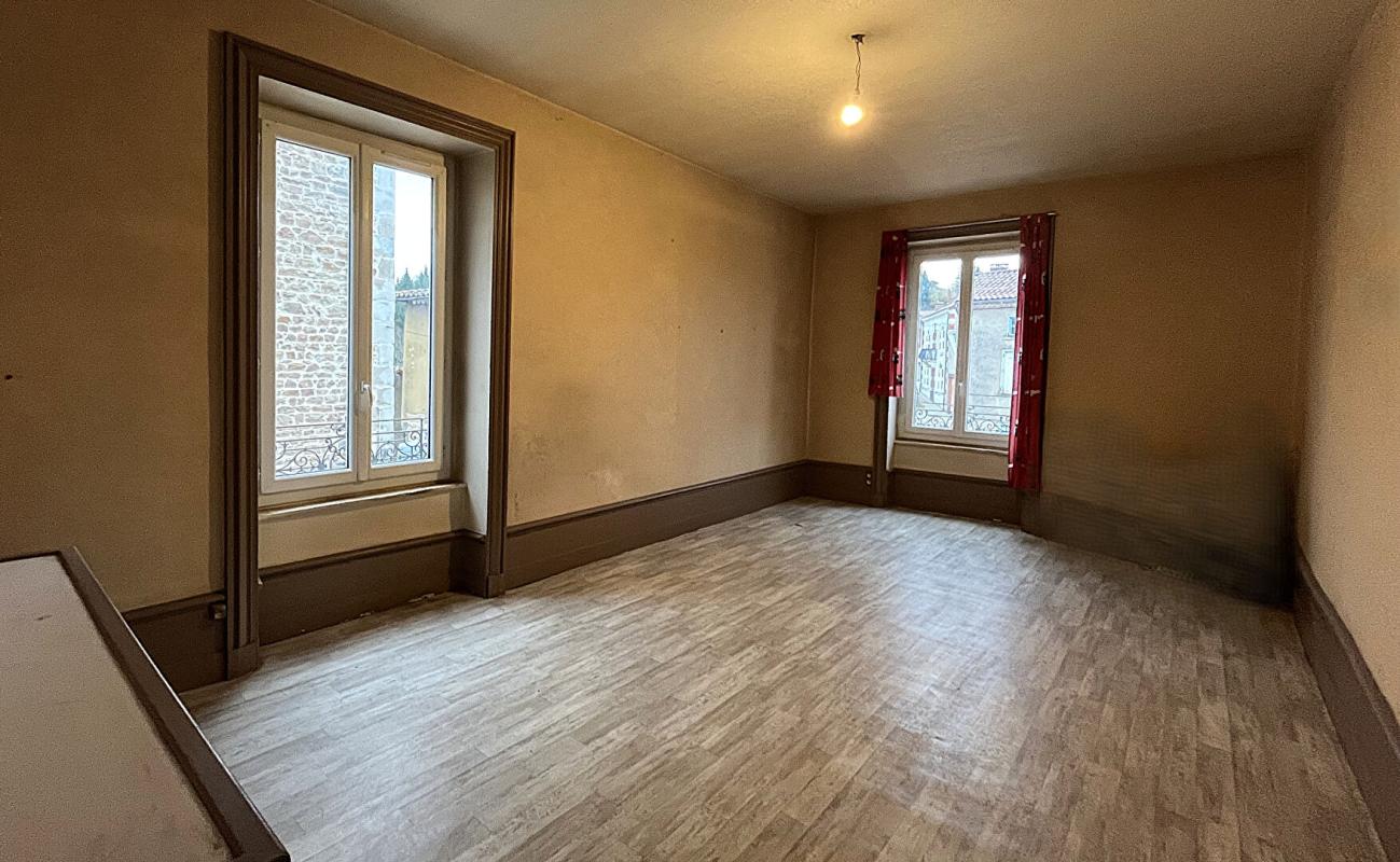 NERONDE Immeuble de 270 m² avec local commercial 16