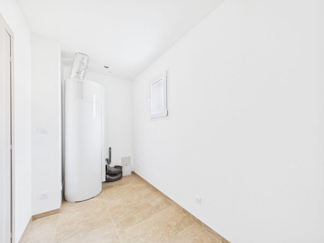 LUSIGNAN Maison neuve plain pied de 113 m2 à St Sauvant , 3 chambres , terrain de 741 m2 , garage 10