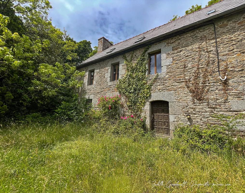 PEDERNEC Bien Atypique 700 m2 4