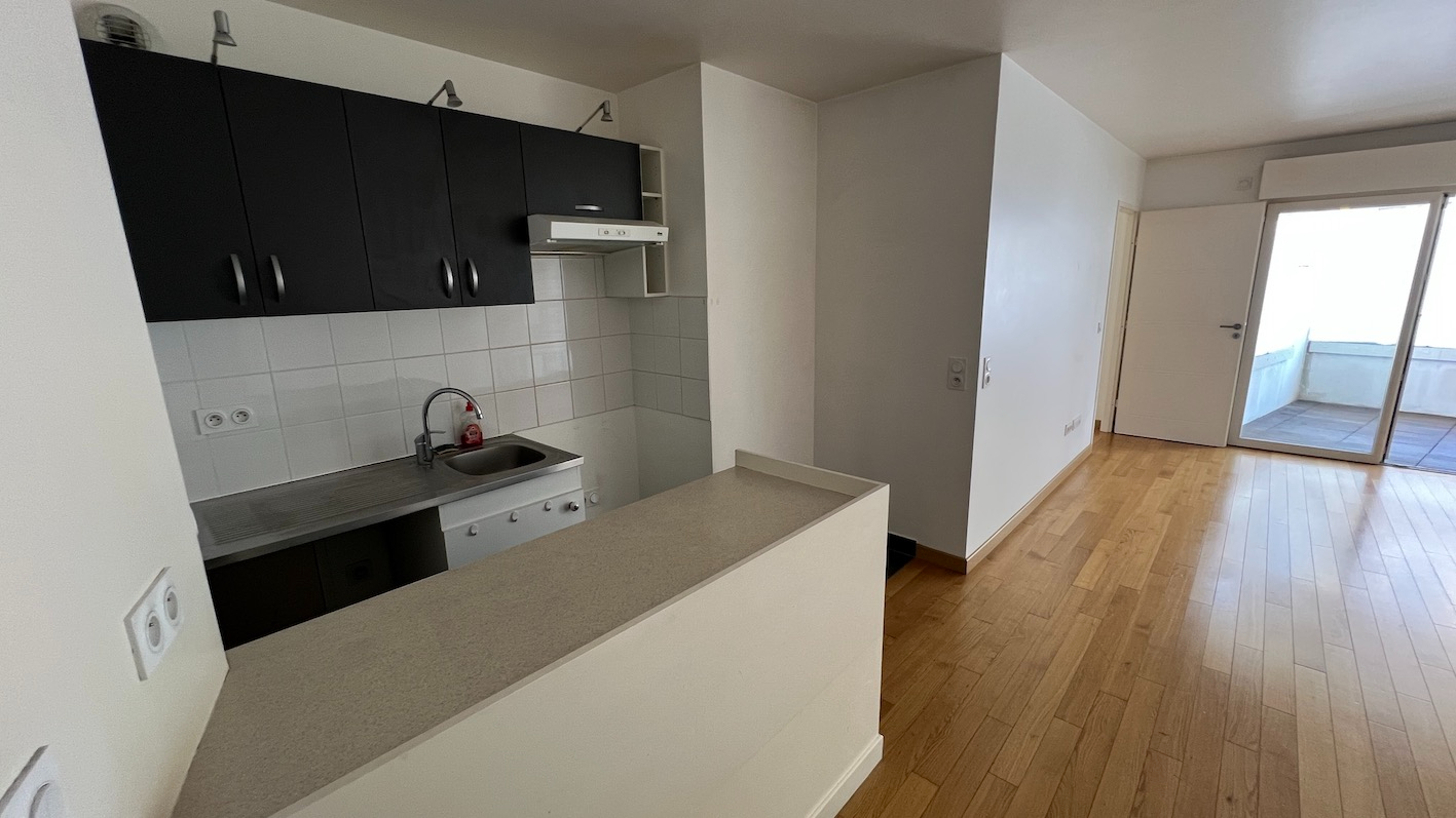PARIS-19E-ARRONDISSEMENT Beau 2 pièces avec terrasse dans bel immeuble récent 3
