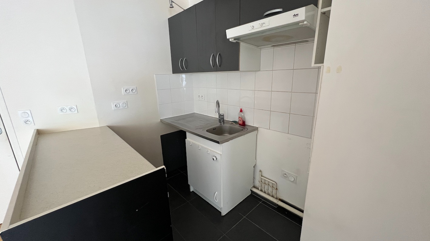 PARIS-19E-ARRONDISSEMENT Beau 2 pièces avec terrasse dans bel immeuble récent 4