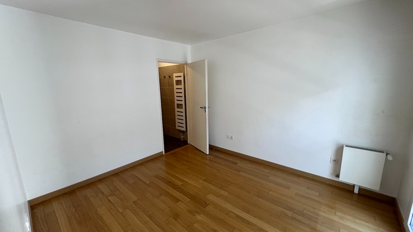 PARIS-19E-ARRONDISSEMENT Beau 2 pièces avec terrasse dans bel immeuble récent 9