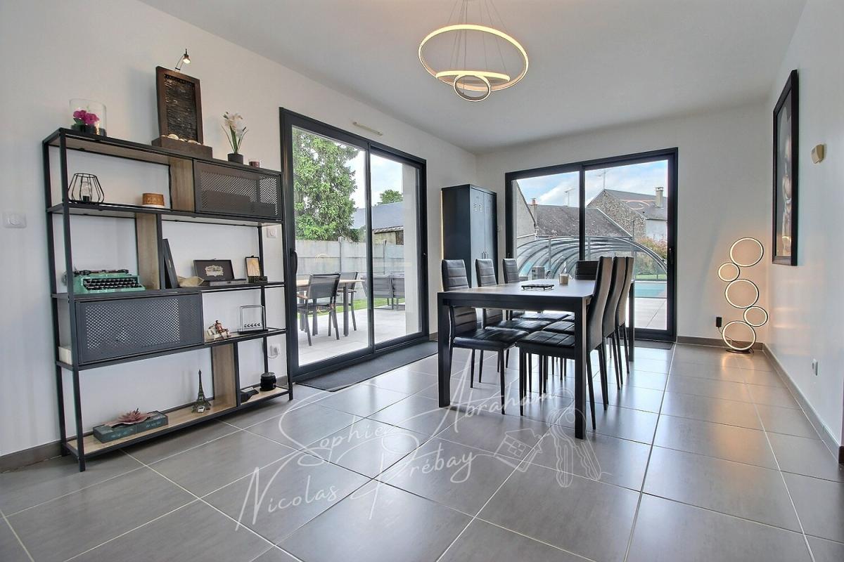 TOURY Maison contemporaine BBC , 3 chambres, garage de 48 m², jardin avec piscine 5