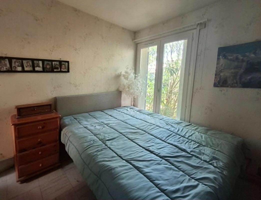 SAINT-CHRISTOLY-DE-BLAYE Maison de plain-pied avec grand garage, jardin et panneaux solaires - Saint-Christoly-de-Blaye (33920) 10