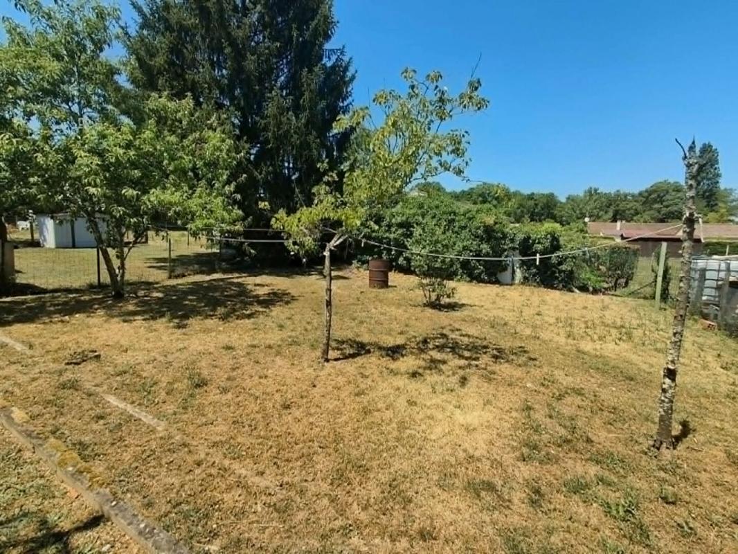 SAINT-CHRISTOLY-DE-BLAYE Maison de plain-pied avec grand garage, jardin et panneaux solaires - Saint-Christoly-de-Blaye (33920) 16