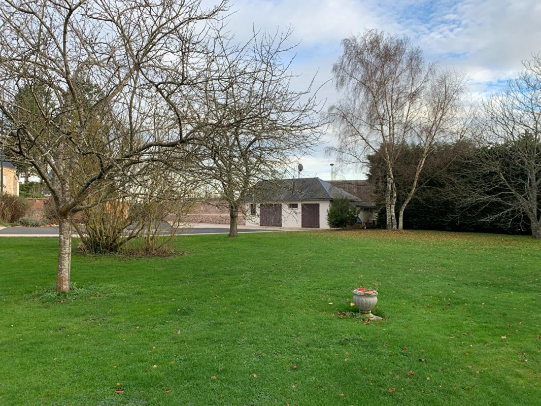 BARC MAGNIFIQUE PROPRIETE COMPRENANT UNE MAISON DE MAITRE ET UNE ANNEXE 3