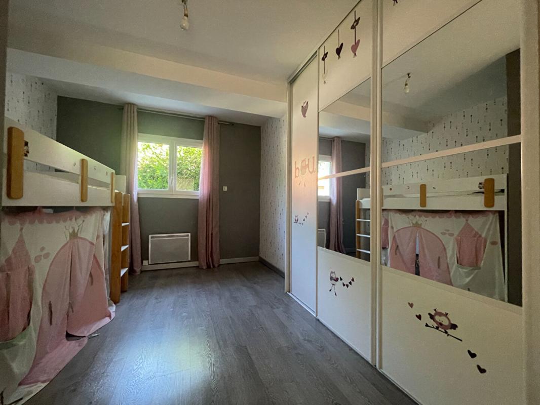 PESSAC Maison Pessac 7 pièce(s) 5 CHAMBRES + BUREAU 194 m2 15