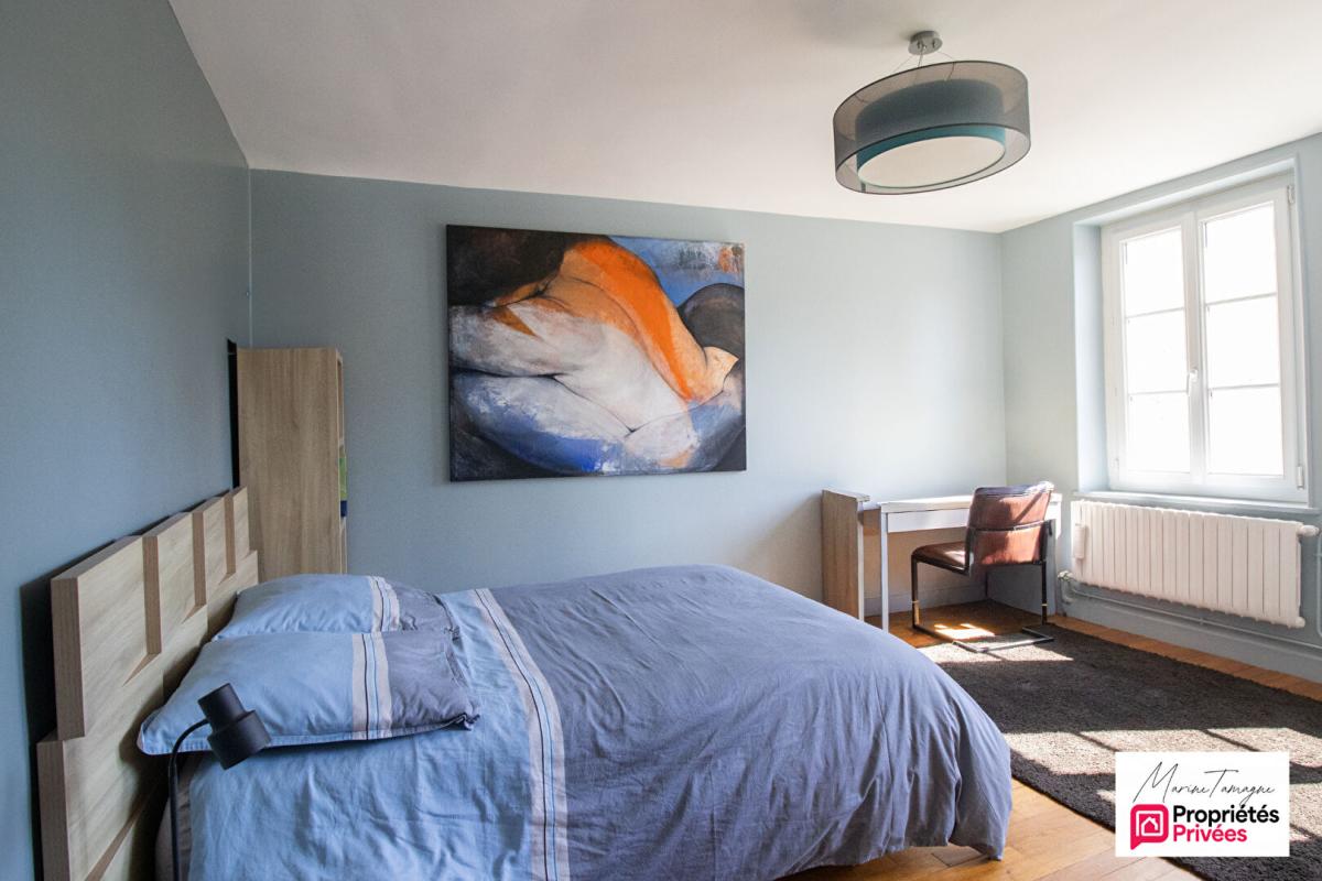 FLEURINES FLEURINES : DEMEURE DE CARACTÈRE DE 270 M² avec PISCINE CHAUFFÉE et GRAND JARDIN 11