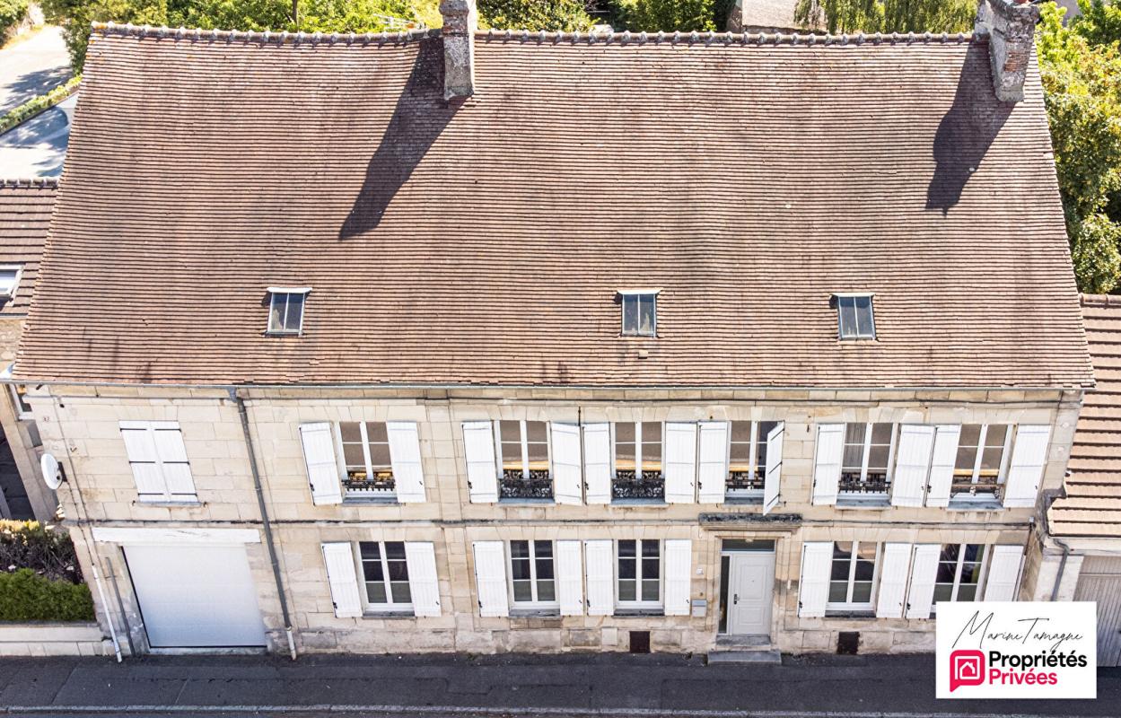 FLEURINES FLEURINES : DEMEURE DE CARACTÈRE DE 270 M² avec PISCINE CHAUFFÉE et GRAND JARDIN 4
