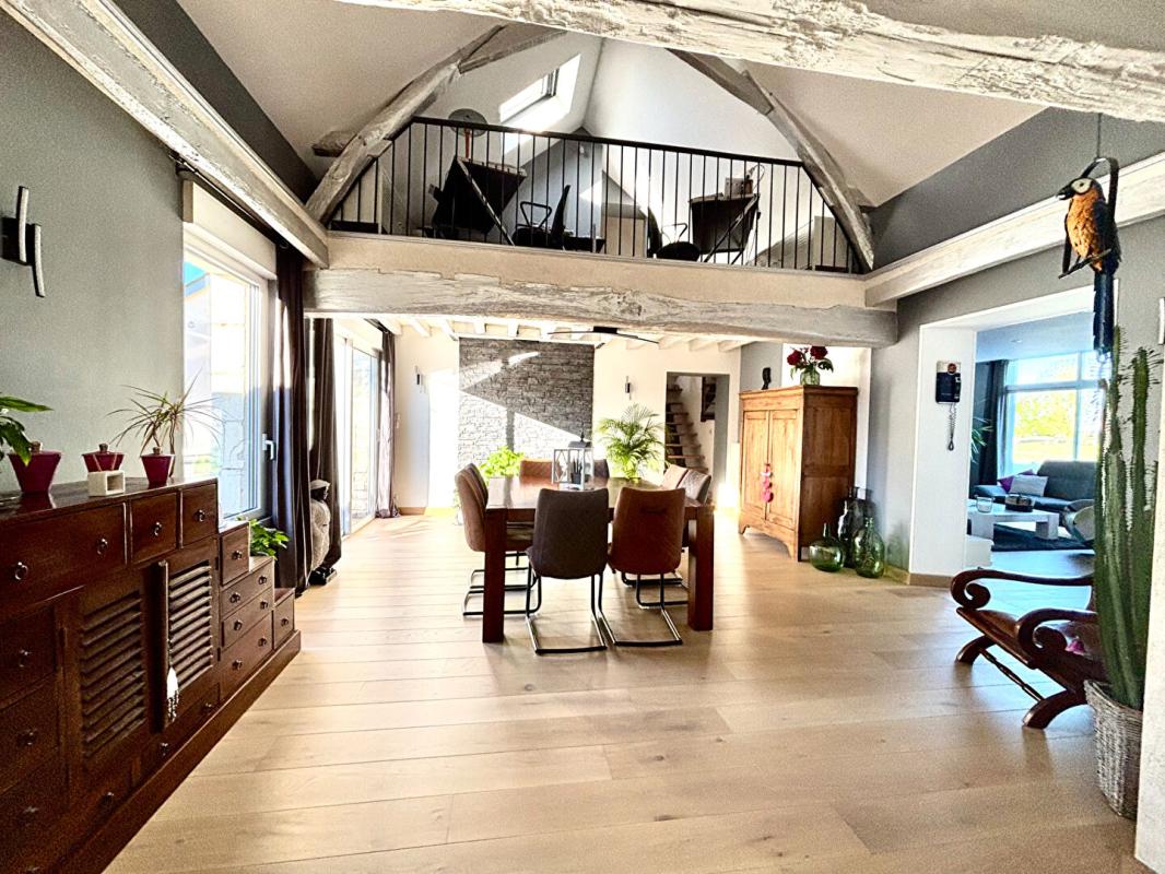 LES ROSIERS-SUR-LOIRE Maison 7 pièce(s) 175 m2 avec piscine 5
