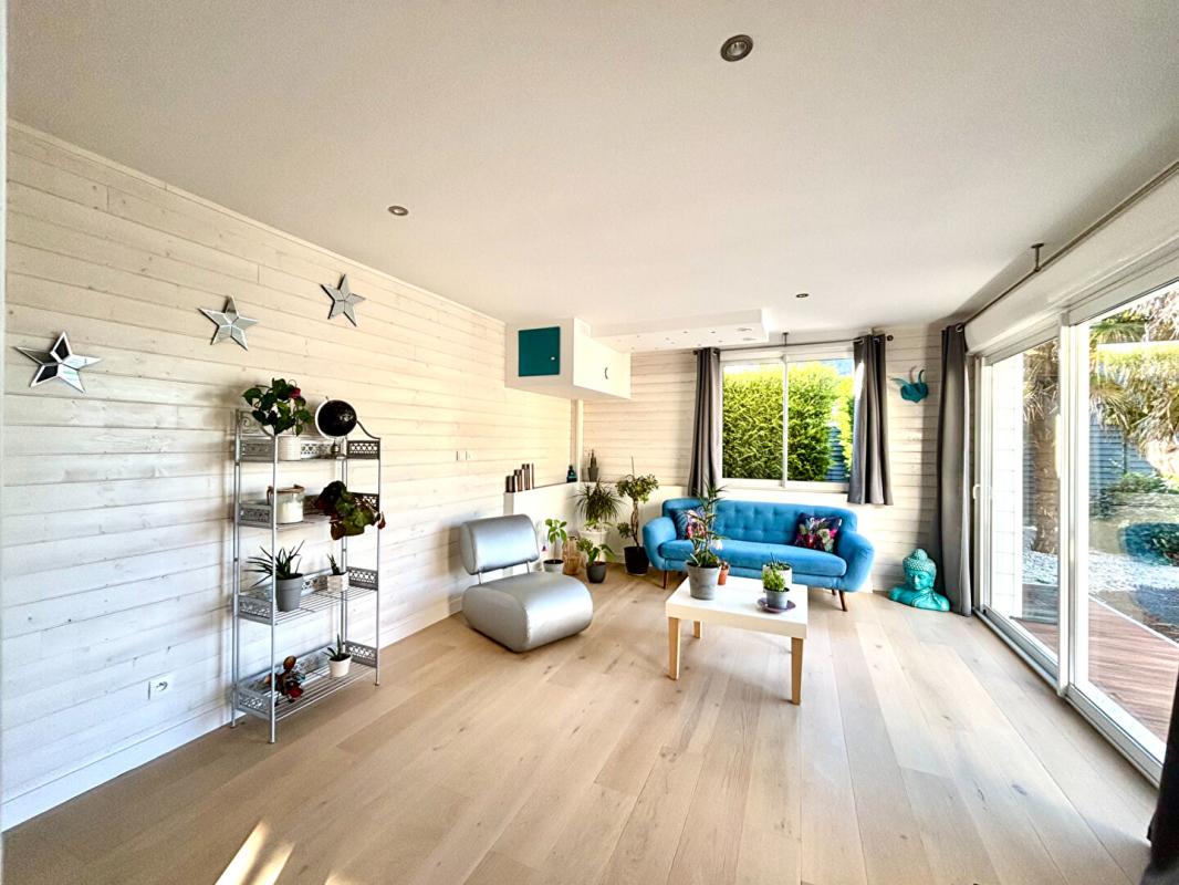 LES ROSIERS-SUR-LOIRE Maison 7 pièce(s) 175 m2 avec piscine 8