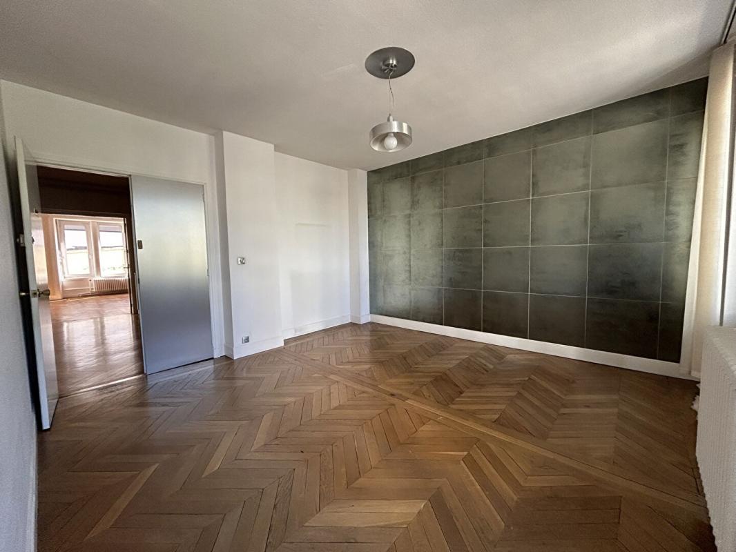 CLERMONT-FERRAND Appartement Clermont Ferrand 8 pièces 305 m2 5